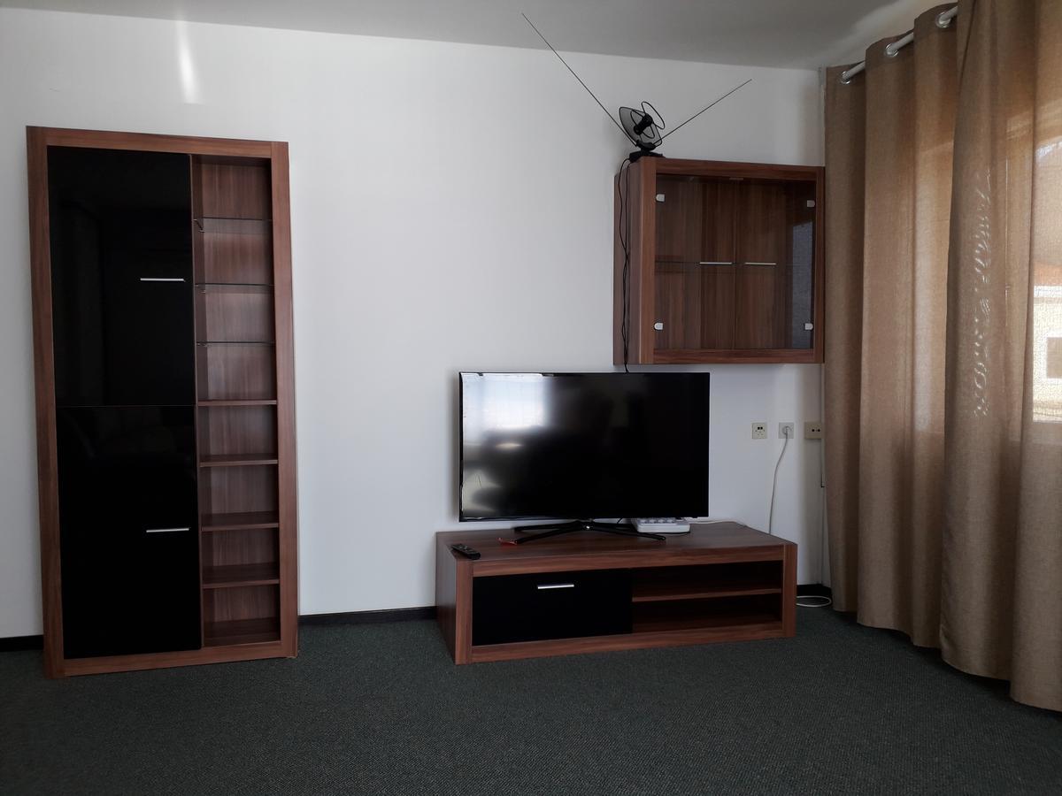 Apartments And Rooms Haludovo - Ribarsko Selo Malinska Dış mekan fotoğraf