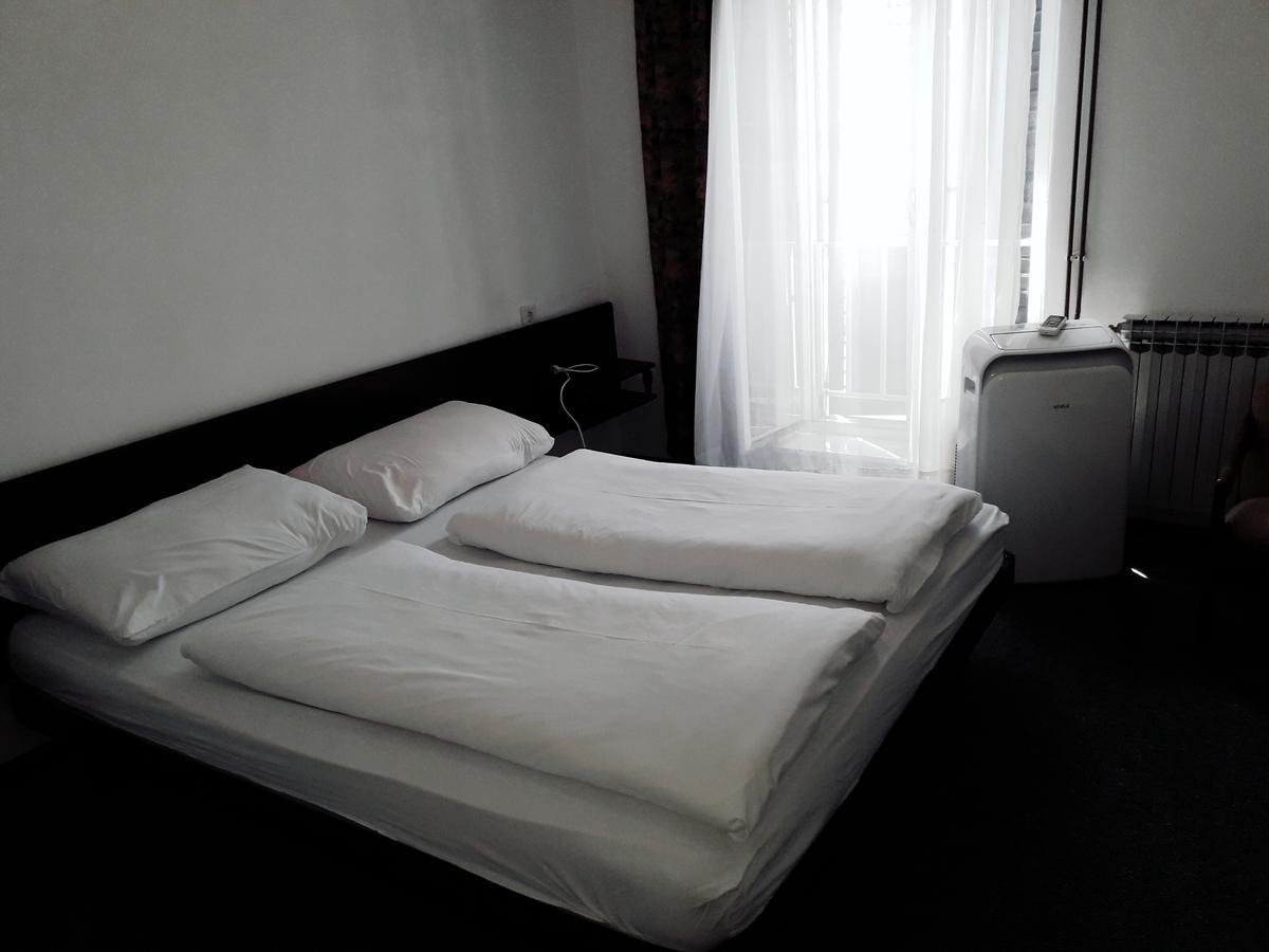 Apartments And Rooms Haludovo - Ribarsko Selo Malinska Dış mekan fotoğraf