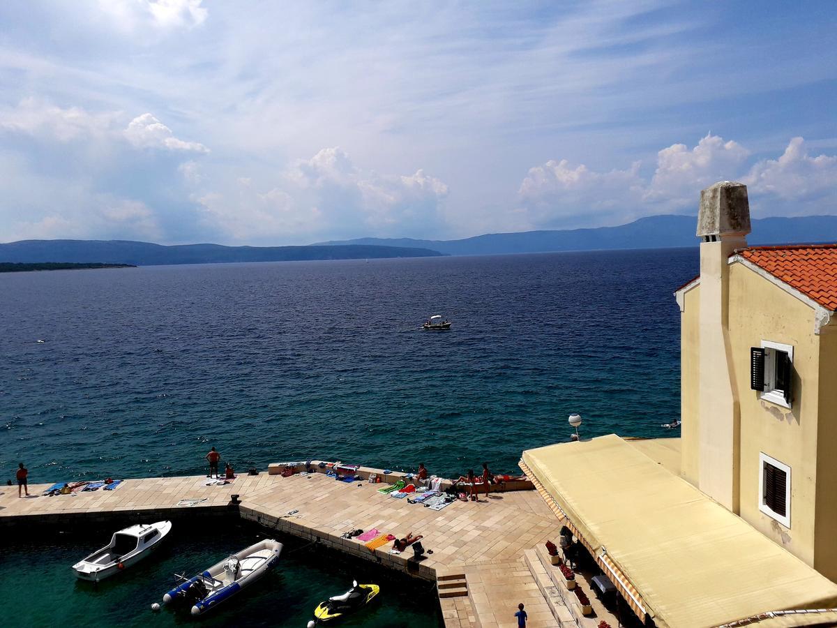 Apartments And Rooms Haludovo - Ribarsko Selo Malinska Dış mekan fotoğraf