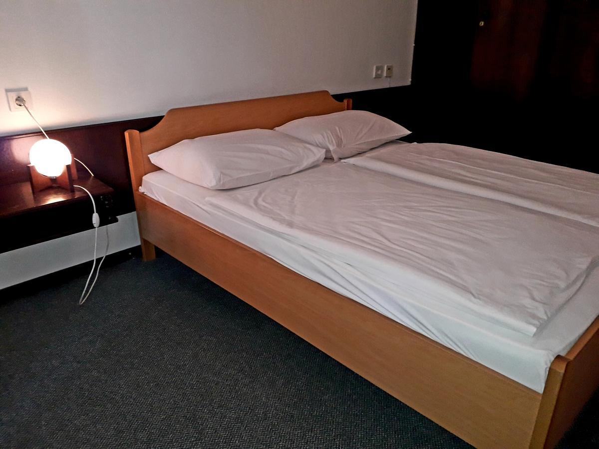 Apartments And Rooms Haludovo - Ribarsko Selo Malinska Dış mekan fotoğraf