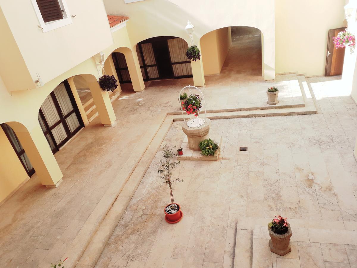 Apartments And Rooms Haludovo - Ribarsko Selo Malinska Dış mekan fotoğraf